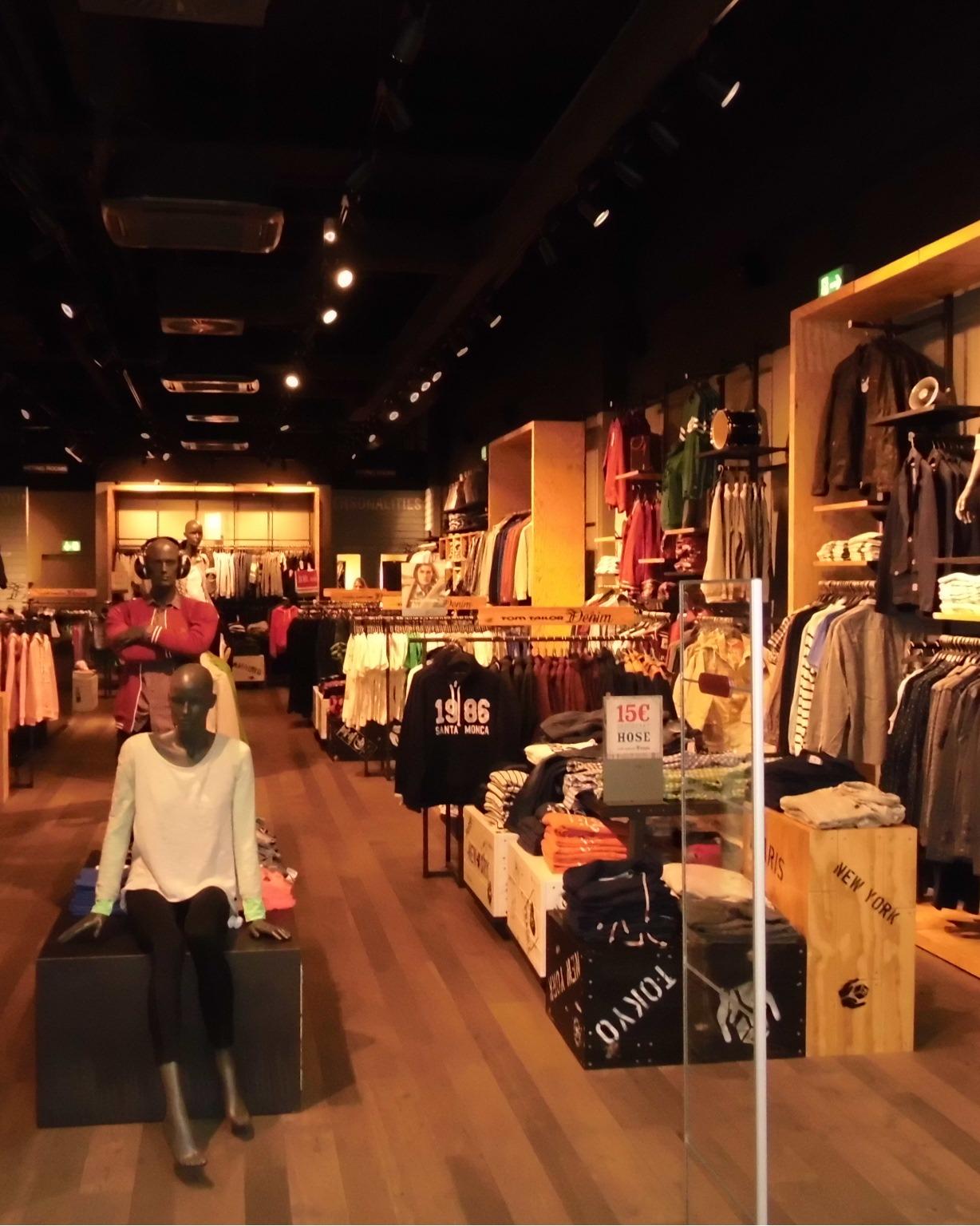 TOM TAILOR Denim Store, AG-Weser-Straße 3 in Bremen