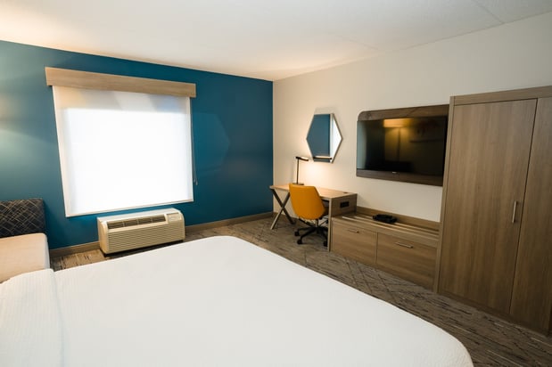 Images Holiday Inn Express & Suites Kodak East-Sevierville by IHG