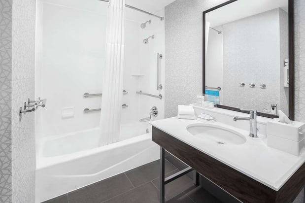Images Hampton Inn & Suites Chicago-Downtown