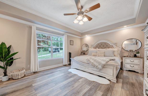 Images Damon Gettier and Associates, Realtors-Brokered by Real Broker LLC