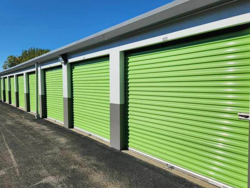 Images Extra Space Storage