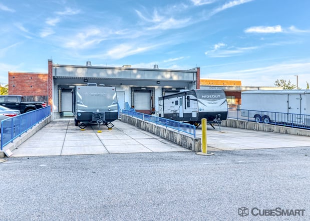 Images CubeSmart Self Storage