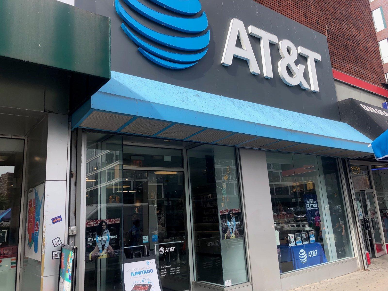 Get york. Деланси стрит Нью Йорк. T Store. At&t Store Pueblo.