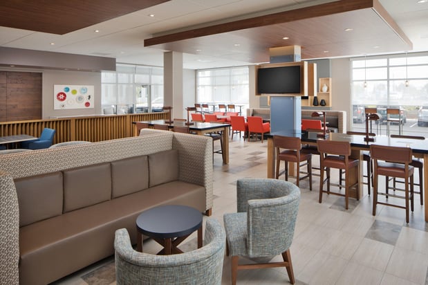 Images Holiday Inn Express & Suites Portland Airport by IHG
