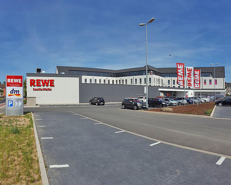 IVH Immobilienverwaltung Herzog GmbH & Co. KG, Am Reuschenberger Markt 2 in Neuss