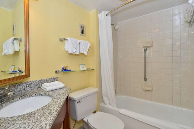 Images Best Western Plus Richmond Airport Hotel