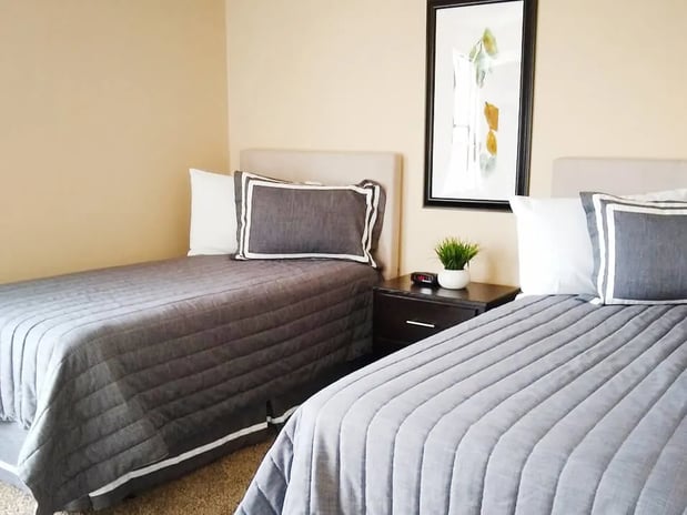 Images Wake Robin Apartments