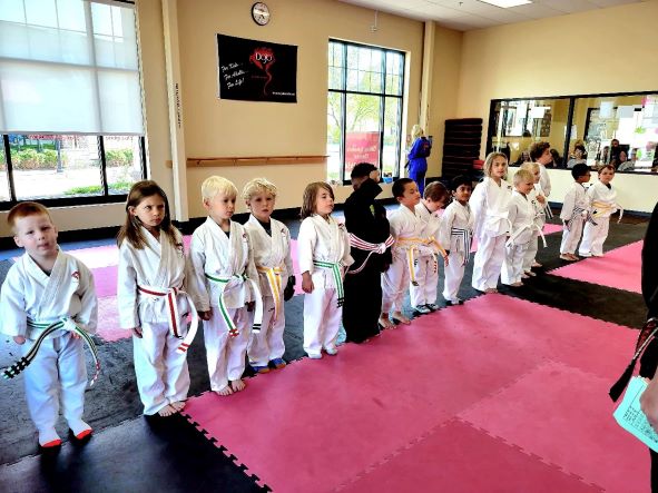 We start class with discipline and focus here at Dojo Karate! Contact us with any questions.