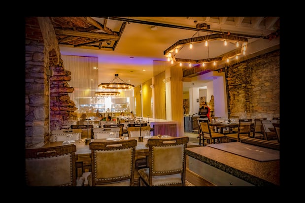 Images Divan Restaurant & Bar