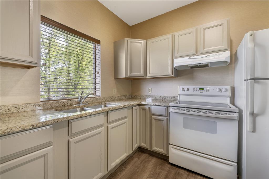 King Room with Kitchen