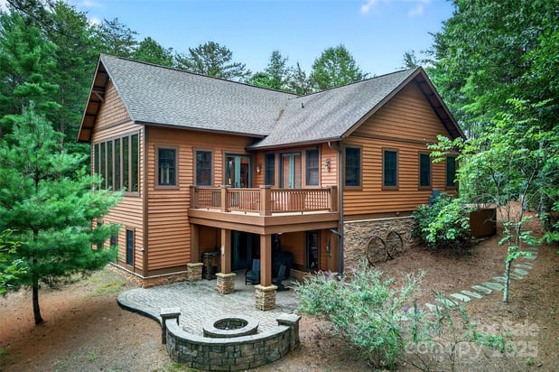 Images GreyBeard Realty