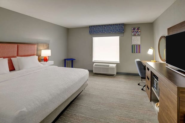 Images Hampton Inn & Suites St. Louis-Edwardsville