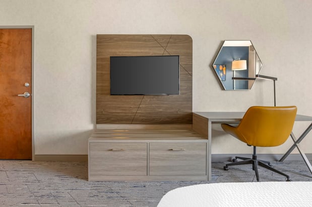 Images Holiday Inn Express & Suites Astoria by IHG