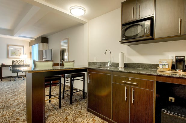 Images Holiday Inn Express & Suites Carlsbad Beach by IHG