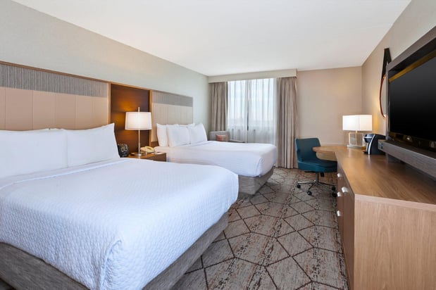 Images Crowne Plaza Columbus North- Worthington by IHG