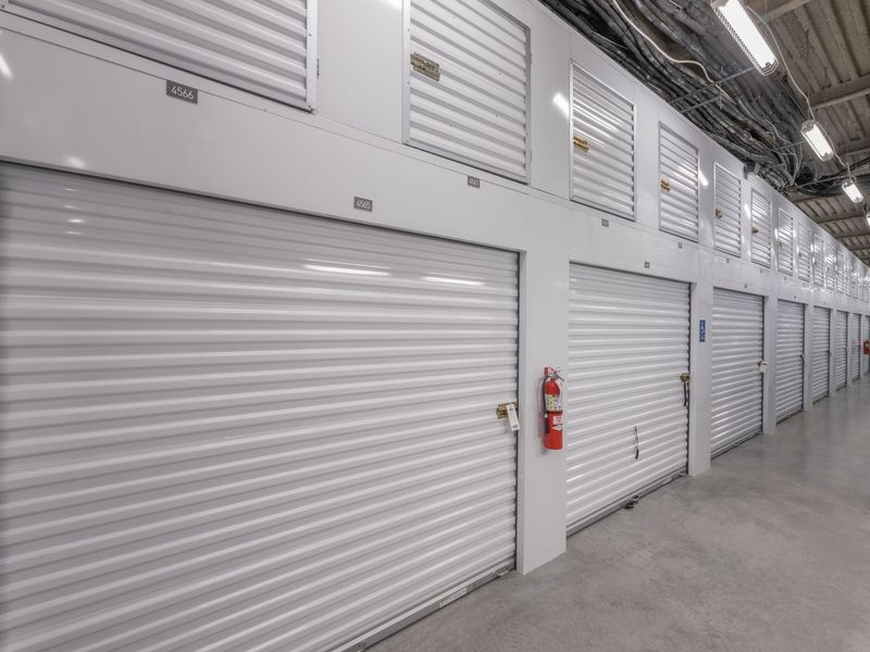 Images Extra Space Storage