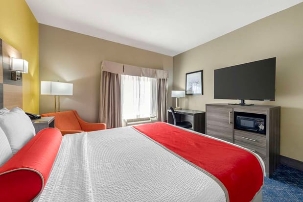 Images Best Western Plus Midwest City Inn & Suites