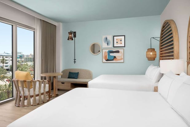 Images The Hiatus Clearwater Beach, Curio Collection by Hilton