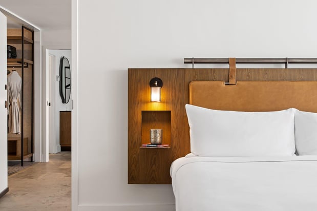 Images Vignette Collection Yours Truly DC by IHG