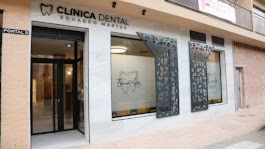 Images Clinica Dental Eduardo Martos Garcia