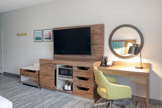 Images Hampton Inn Cleveland Airport-Tiedeman Rd