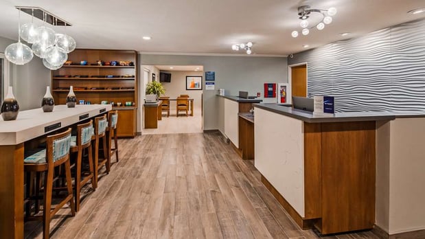Images Best Western DeWitt