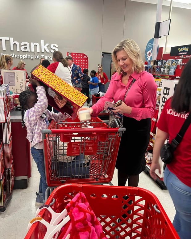 Images Angie Lewis - State Farm Insurance Agent