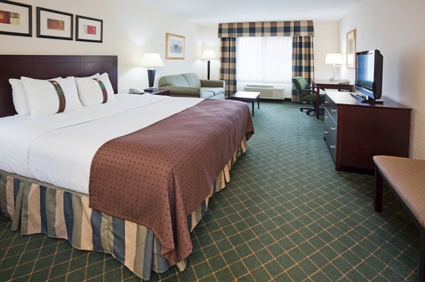 Images Holiday Inn Conference Ctr Marshfield by IHG