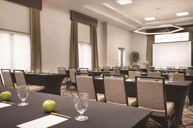Images Hilton Garden Inn Downtown Birmingham