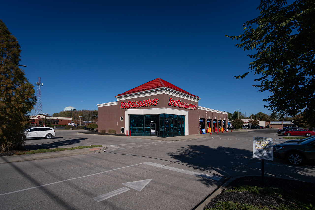 Tire Discounters Beechmont | Tires, Wheels, Services, Fluids, & more