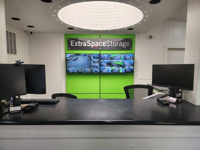 Images Extra Space Storage