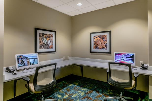 Images Candlewood Suites Hartford Downtown by IHG