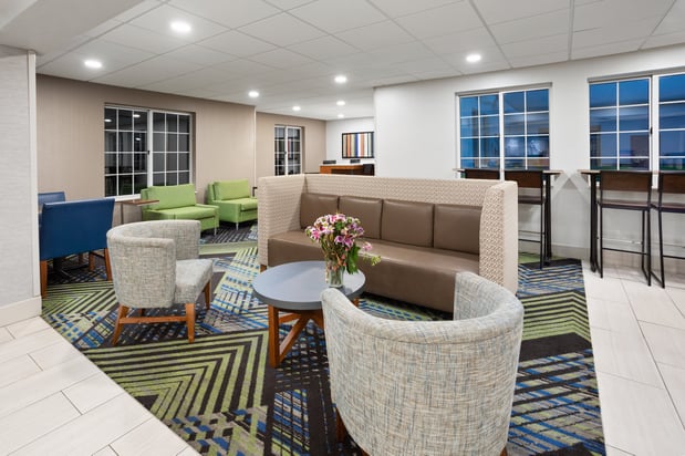 Images Holiday Inn Express & Suites Acme-Traverse City by IHG