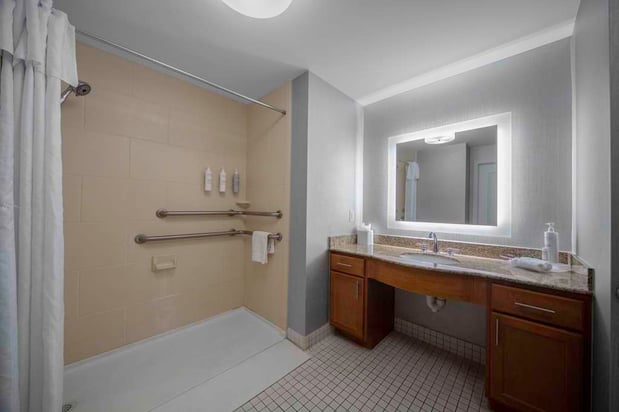 Images Homewood Suites by Hilton St. Louis - Galleria