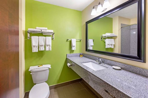 Images Best Western Plus Pratt