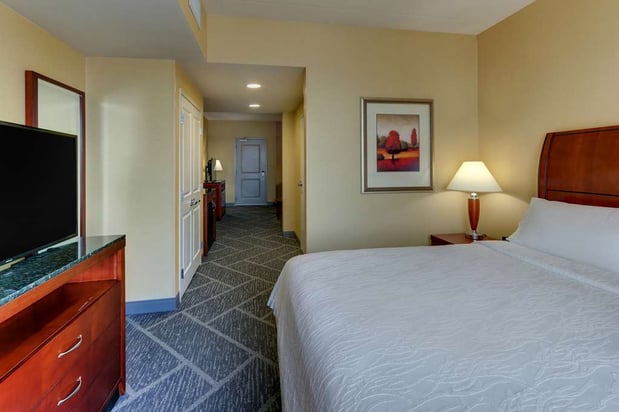 Images Hilton Garden Inn Indianapolis Airport