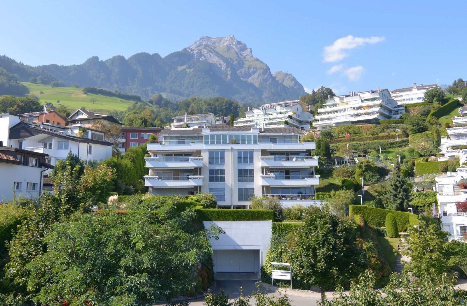 casa panorama immobilien - seit 1987 Ihr Vermarktungsspezialist für Immobilien, Sonnenbergstrasse 19 in Hergiswil