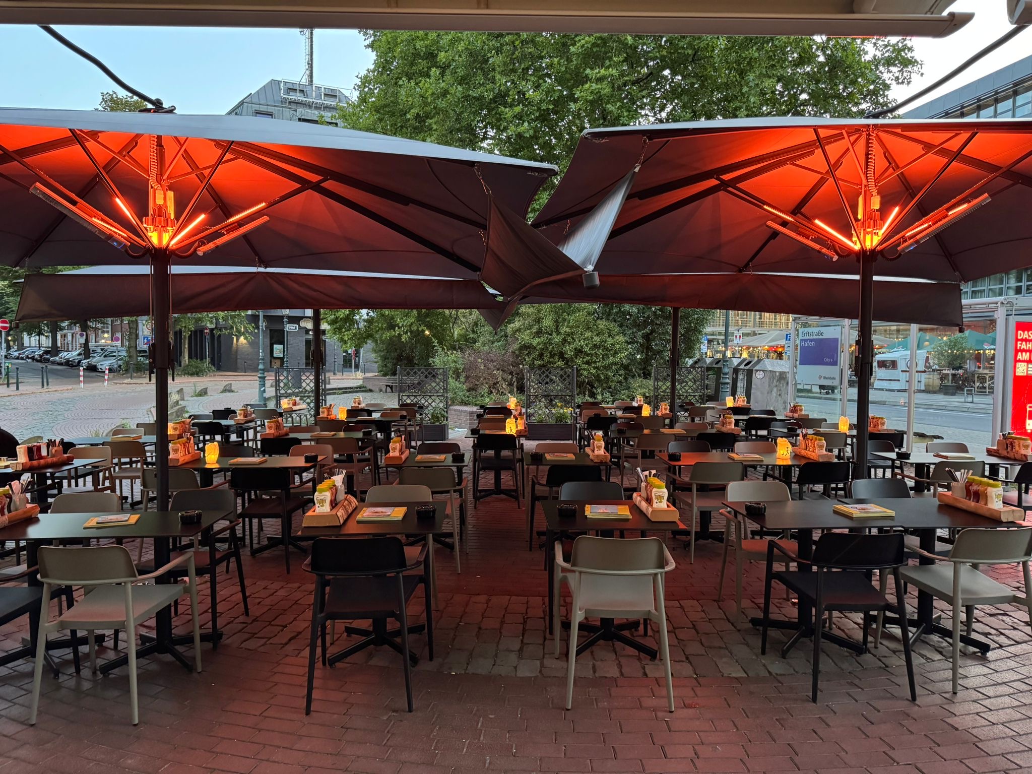 HANS IM GLÜCK - DÜSSELDORF Medienhafen, Hammer Straße 38 in Düsseldorf