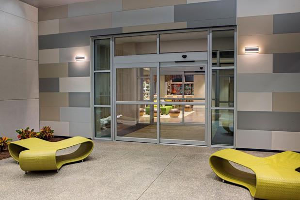 Images Hotel Indigo Gainesville-Celebration Pointe by IHG