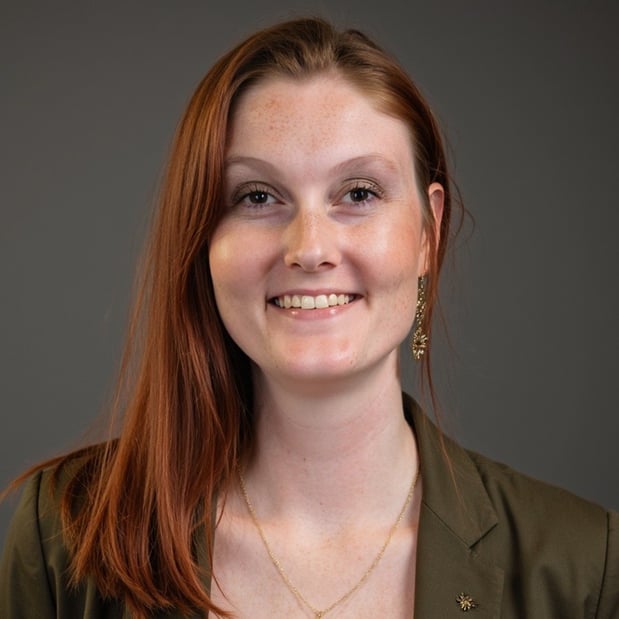 Images Caitlynn Chapman - Mutual of Omaha