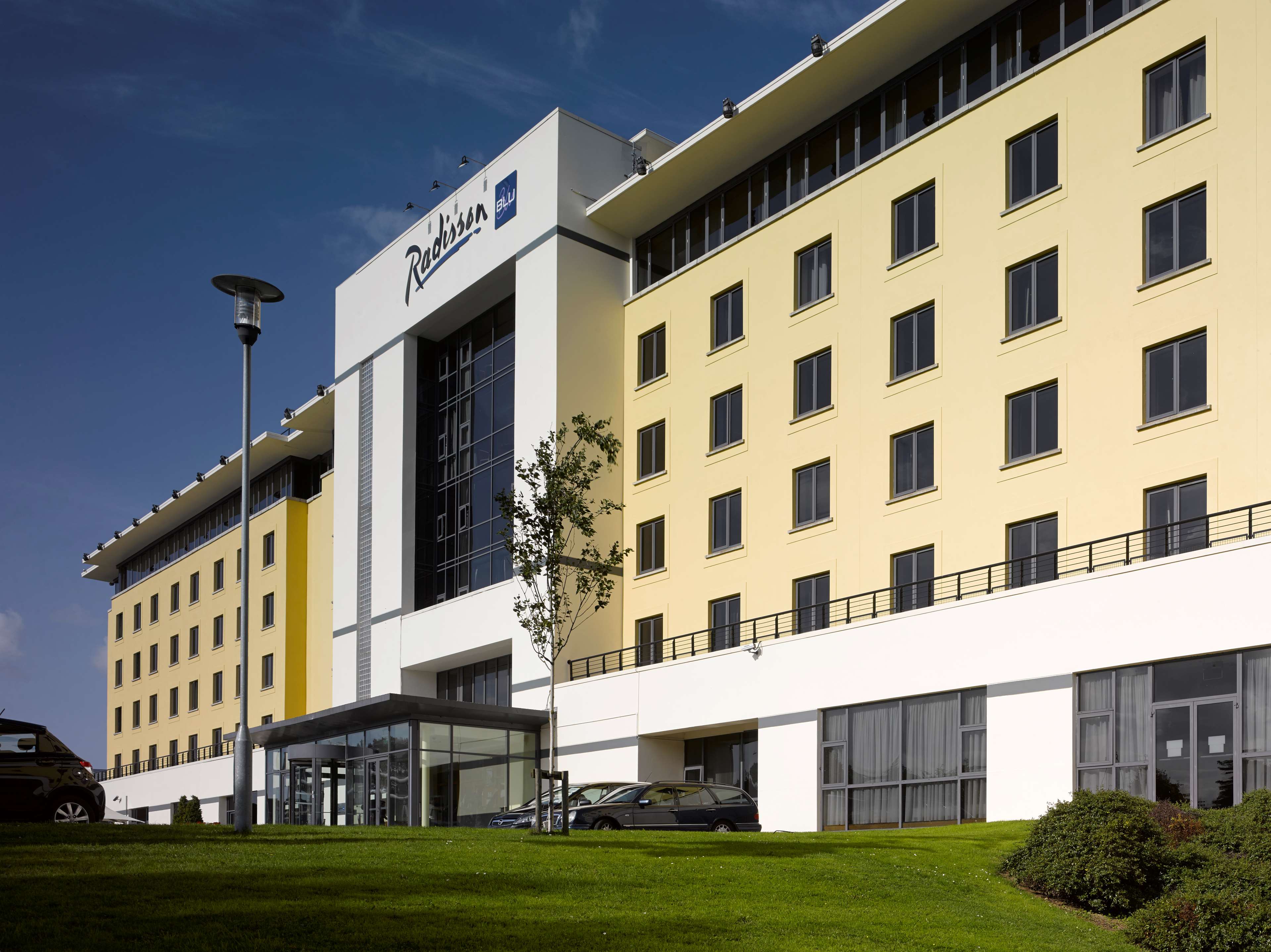 Radisson Blu Hotel, Dublin Airport in Dublin Airport | Hotels