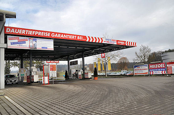 Badertscher - Handels und Invest AG, Gewerbestrasse 9 in Kleinandelfingen