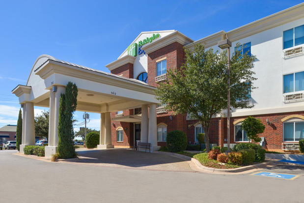 Images Holiday Inn Express & Suites Abilene Mall South by IHG