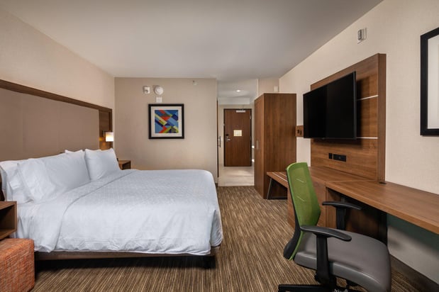 Images Holiday Inn Express & Suites Chatsworth by IHG