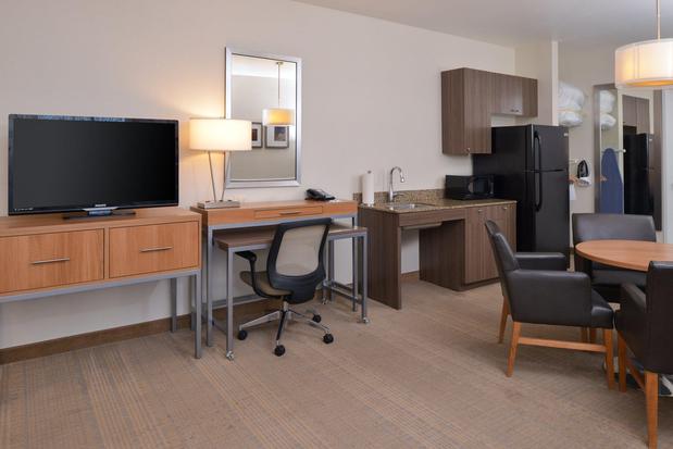 Images Holiday Inn Express & Suites Pocatello by IHG