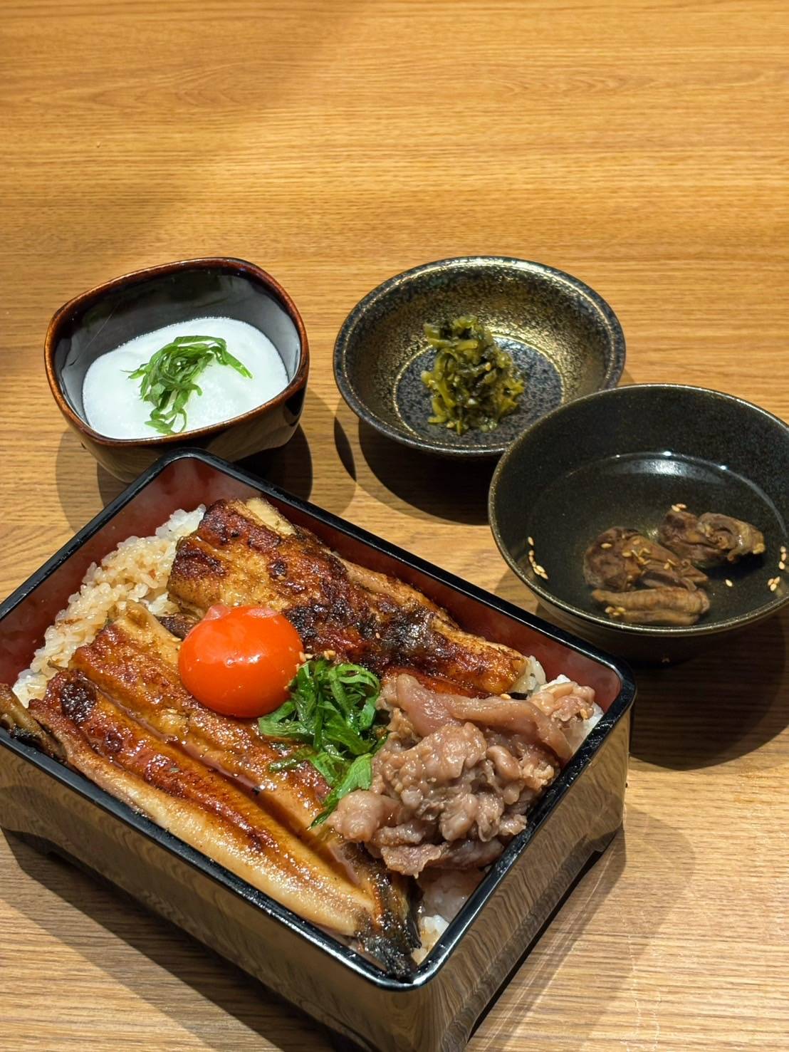 Images 和牛焼肉と海鮮焼 焼肉うぉうぉう 本町