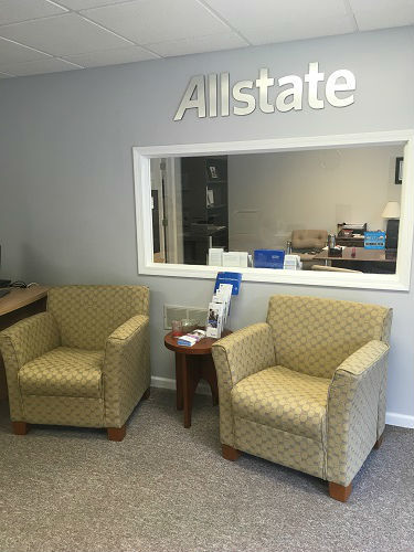 Images Larra Ferguson: Allstate Insurance