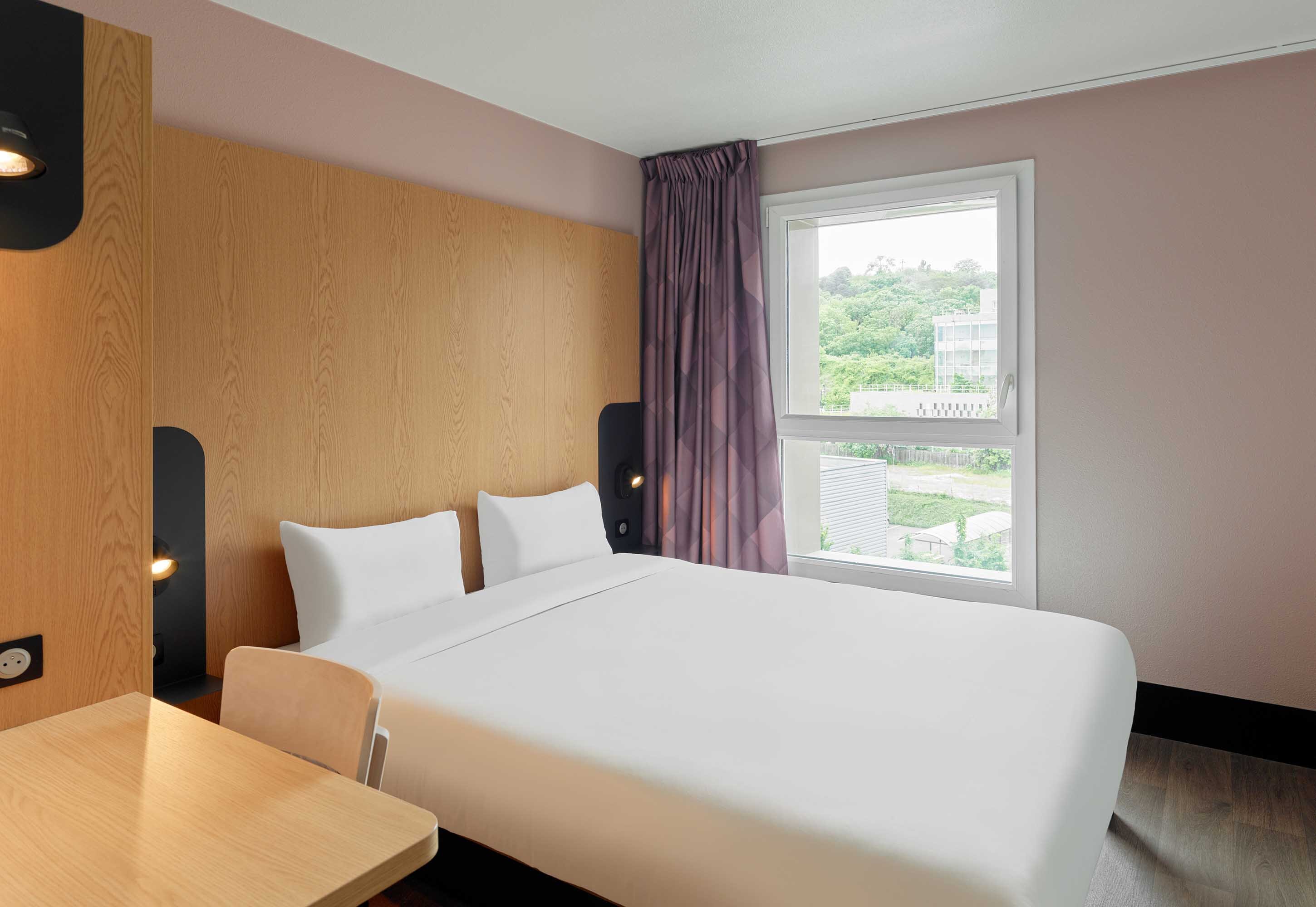 B&B HOTEL Paris Romainville Noisy-Le-Sec