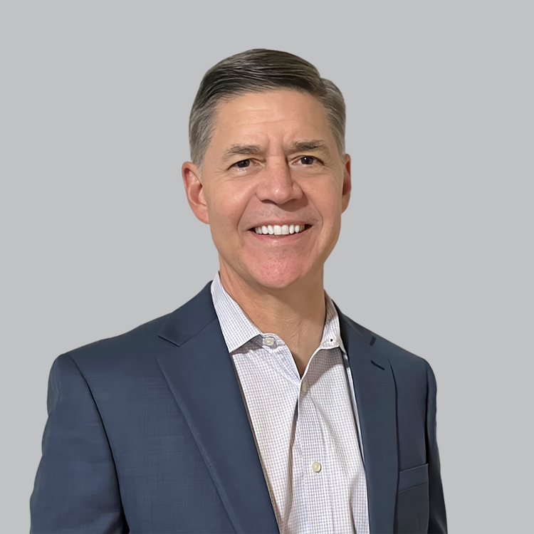 Headshot of Bradley Wheeler, a wealth advisor at Chase