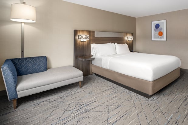 Images Holiday Inn Express & Suites Freeport - Brunswick Area by IHG